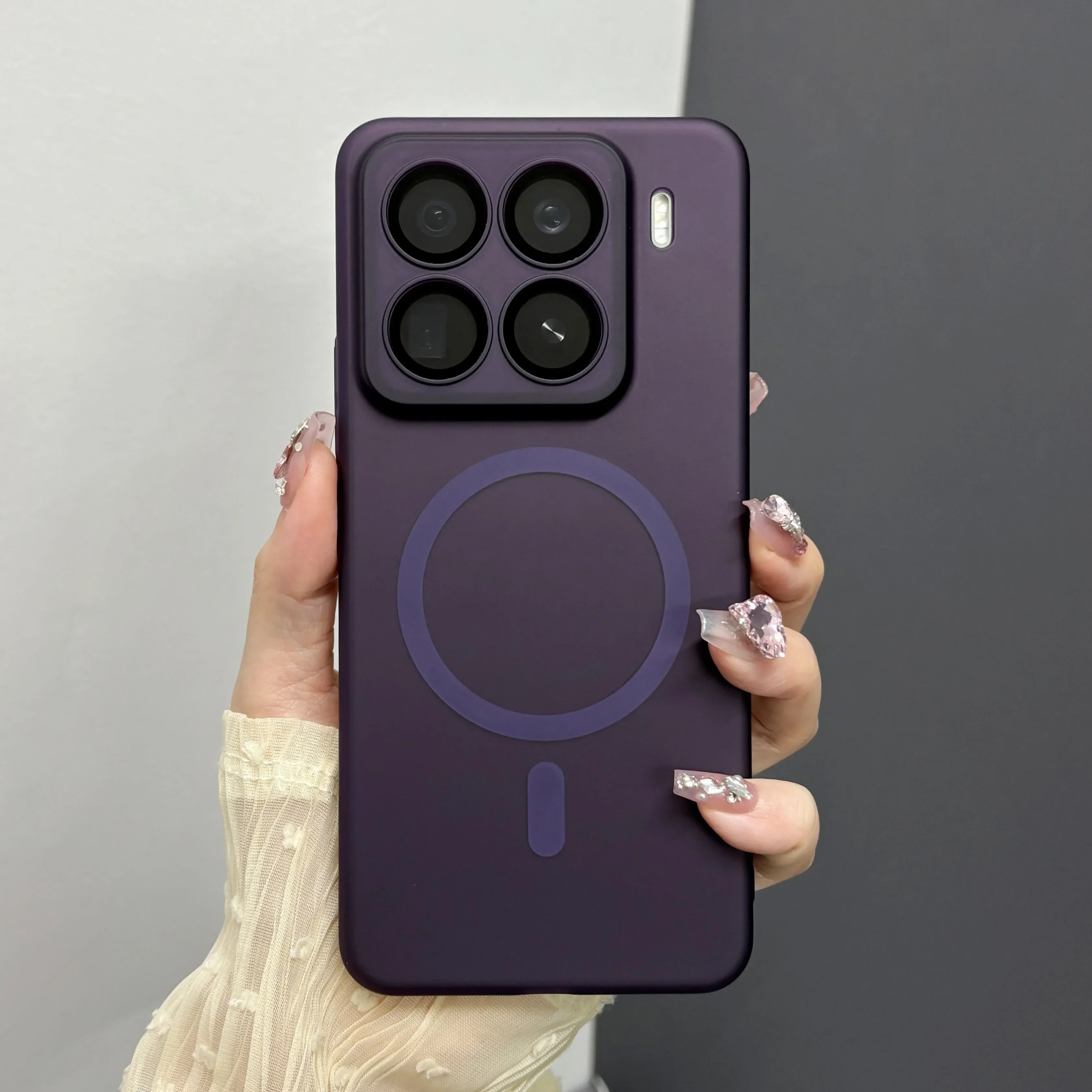 Transparent Shockproof Case with Lens Protection and Magnetic Magsafe Compatibility