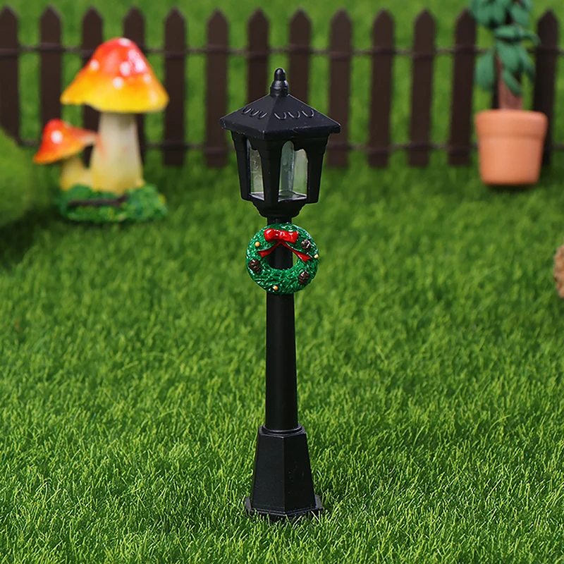 1/12 Dollhouse Mini Street Light Models Dollhouse Christmas Street Lamp Ornament Dolls House Micro Fairy Garden Decoration 2