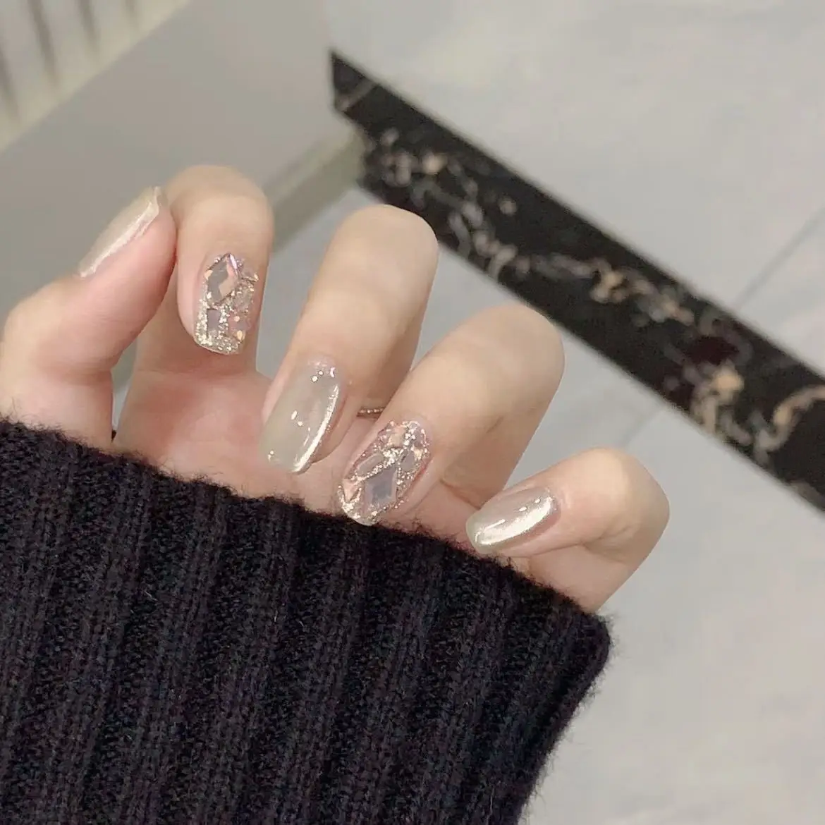 

10pieces of Fake Nails Wearing Turquoise Pink Diamond Stone Cat Eye Fake Nails Reusable Nail Patches Disassembly Explosion Flash