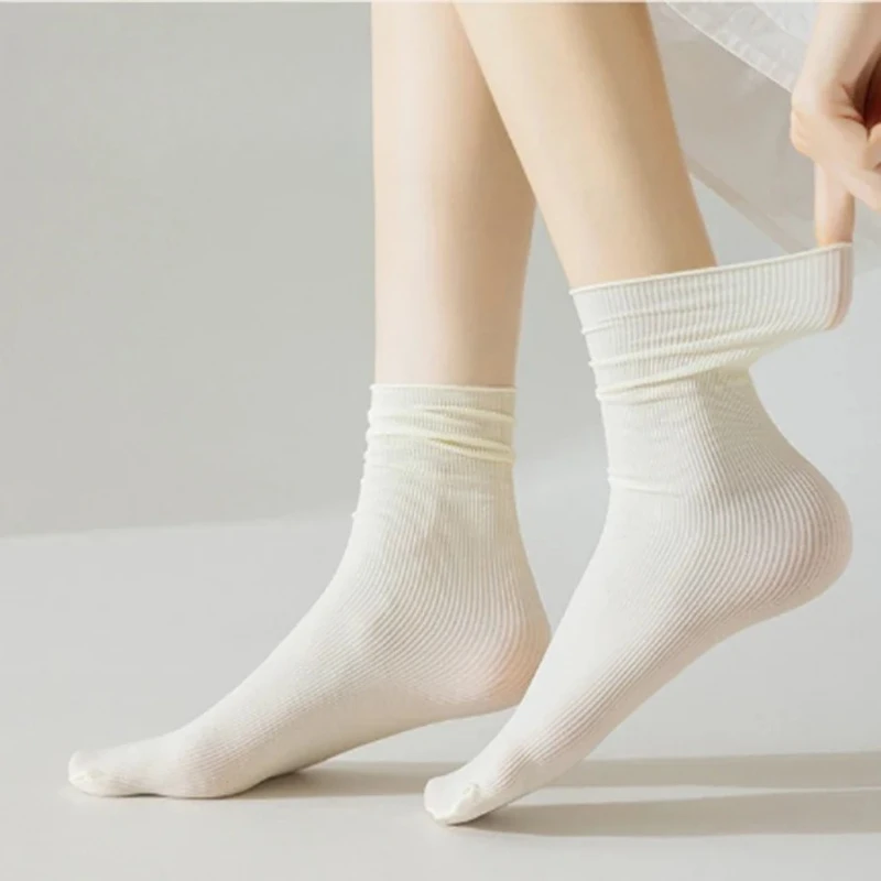 100 Pairs of Disposable Socksfashionable and Versatile, White Solid Colorsoft and Comfortable Lightweight and Breathable Casual