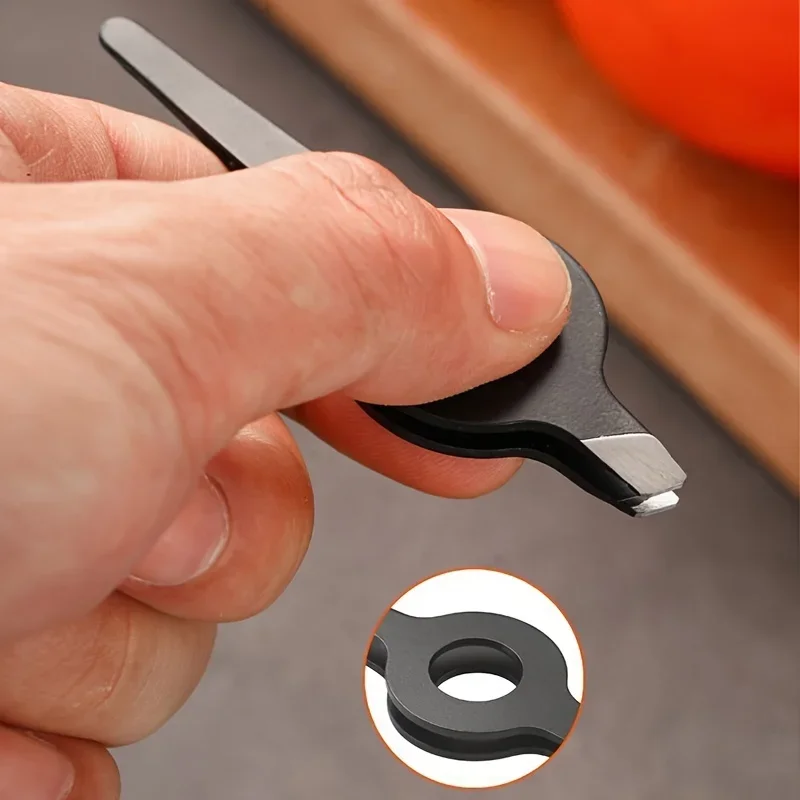 Out Handle Pig 1pcs hair clipper Slant Tweezer With Hollow Professional Eyebrow Facial Hair Remover Practical Beauty Tool For Me