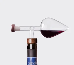 Elegant Wine and Spirits Aerator with Italian Design - Enhances Flavor and Aroma (Peach - shaped)