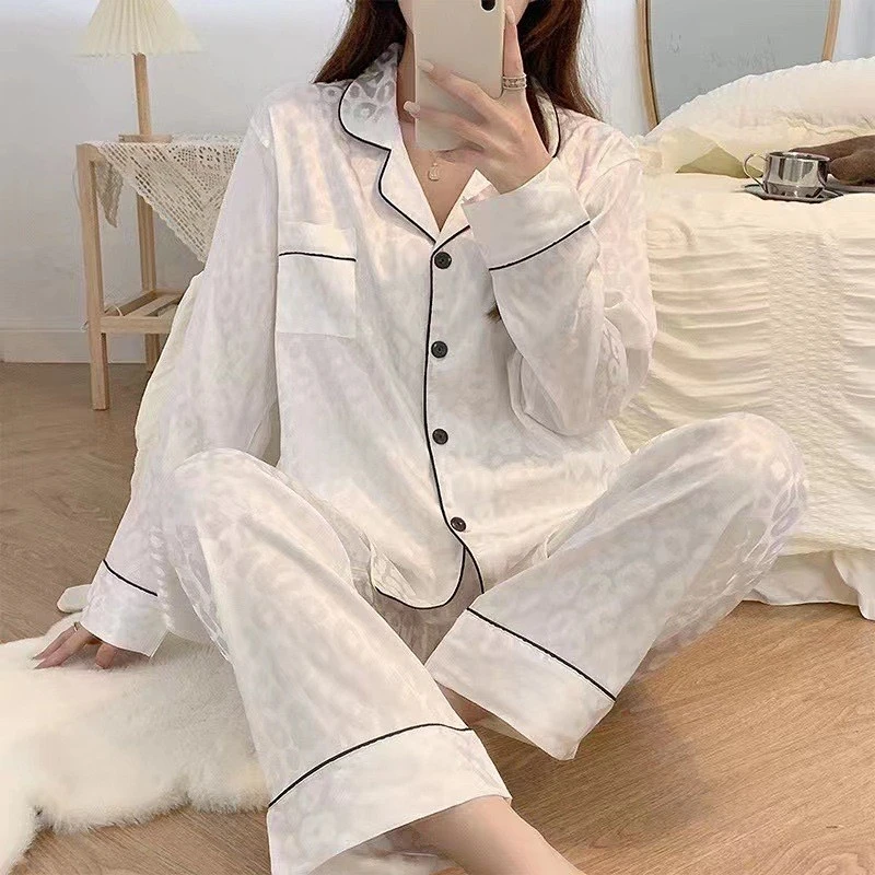 

Women 2 Piece Pajamas Sets Leopard Print Pijama Faux Silk Satin Lapel Pyjama Female Sleepwear Long Sleeve Shirt Pants Homewear