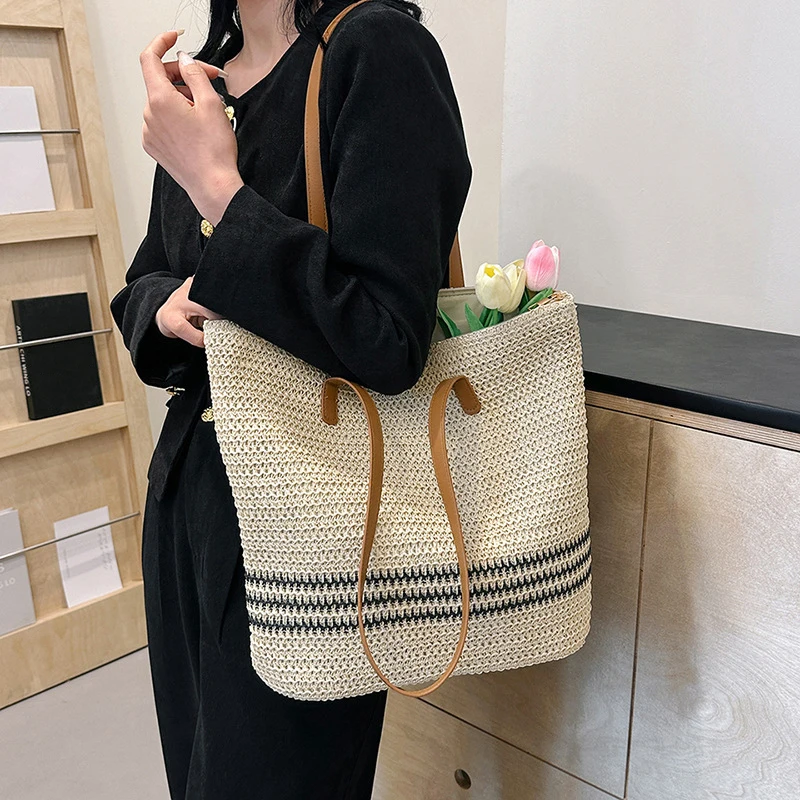 Women's Classic Straw Bag Summer Beach Shoulder Bag Weaving Straw Woven Bag Tote Foreskin Shoulder Strap Handmade Woven Bag
