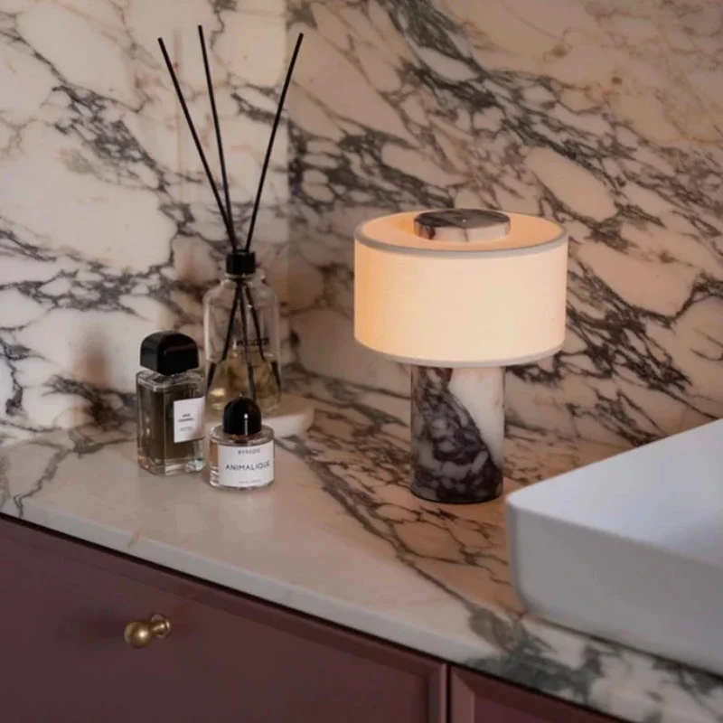 Marmor Bordlampe med Stofskærm – Trådløs, Dæmpbar LED & Touch 3