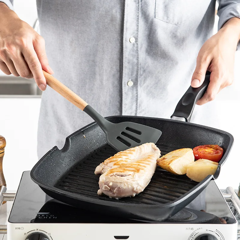 Silicone Kitchenware Utensils Set Black Non-stick Cookware Spatula Shovel Egg Beaters Wooden Handle Kitchen Cooking Tool Set kitchen utensils