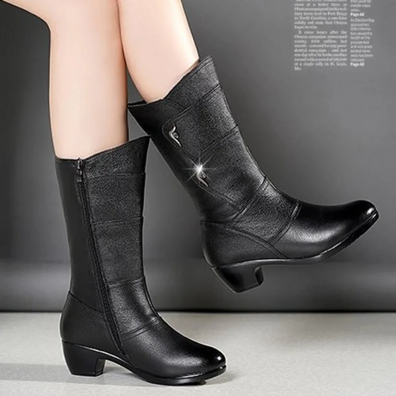 2024 New Women's Middle Boots Fashion Mid Calf Leather Boot Warm Plush Winter Boots for Women Non Slip Platform Boot Botas Mujer