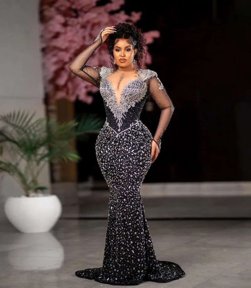 

Major Beading Evening Dresses Long Sleeves Sheer Neck Luxury Crystal Mermaid Prom Gowns 2023 Wedding Reception Party Dress
