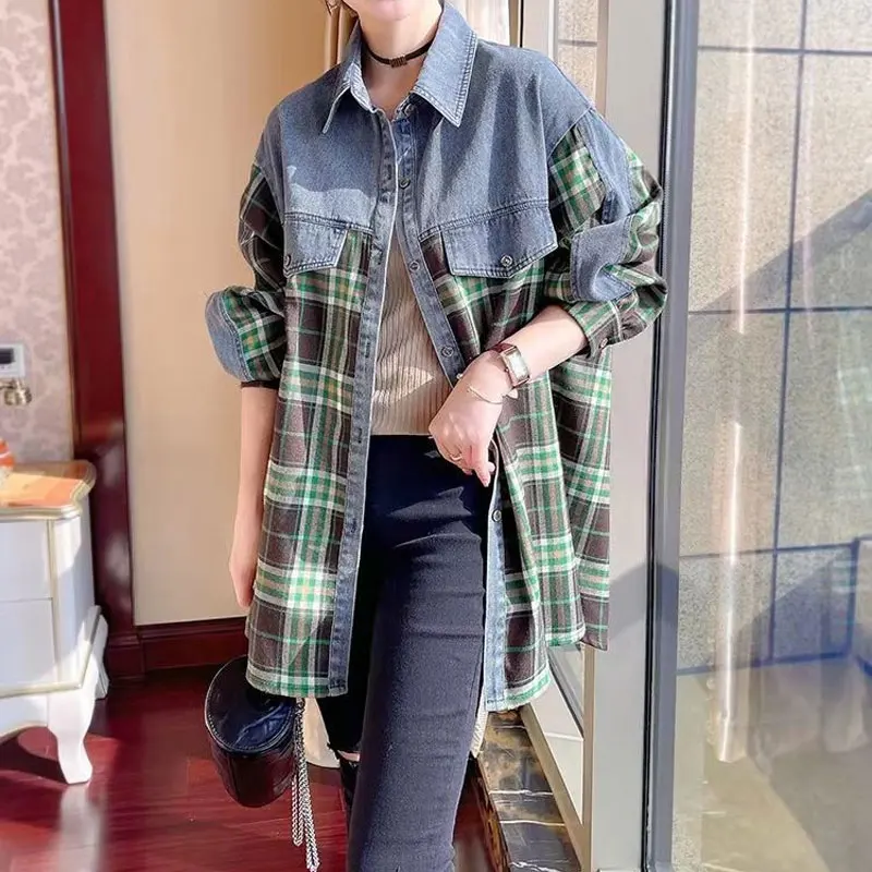 Spring Autumn Vintage Plaid Denim Jackets Women's Clothing Casual Turn-down Collar Stylish Patchwork Single-breasted Loose Coats cokal high quality plaid vintage pocket office women s stylish slim casual style blazer single button suit jacket