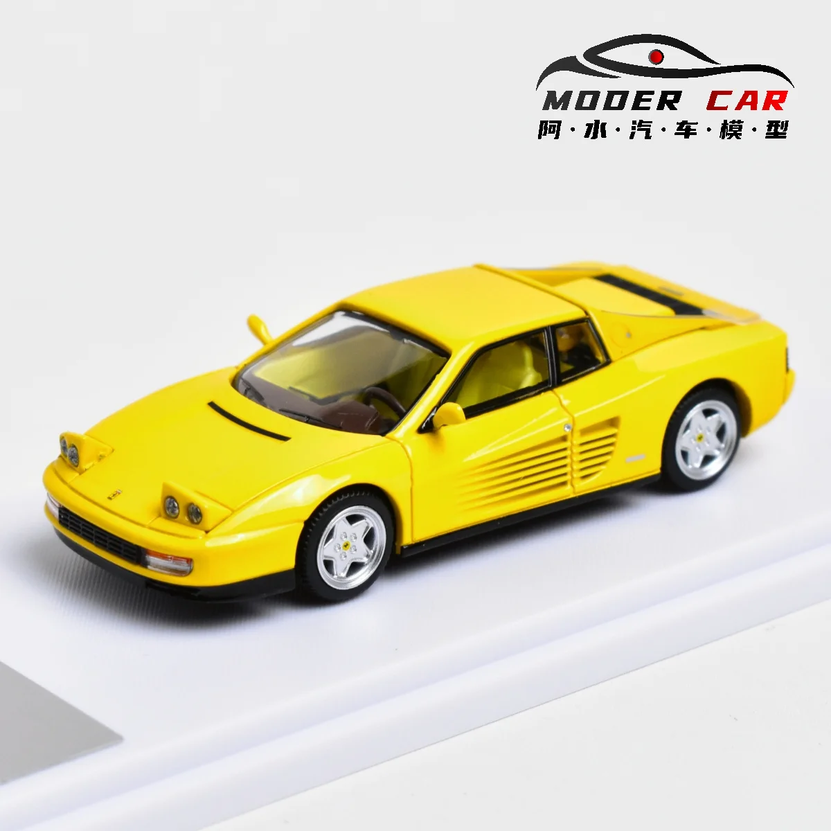 XF 1:64 Testarossa Diecast Model Car 5