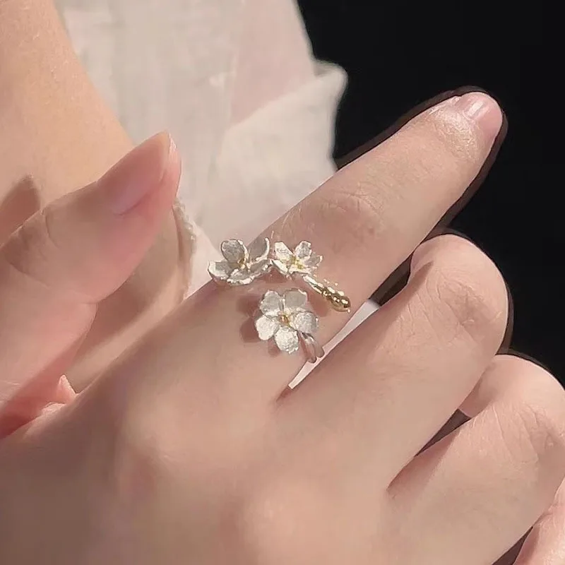 Ins Trendy Simple Flower Rings for Women Girls Retro Three-Dimensional Blossom Branch Opening Finger Ring Fashion Jewelry Gifts