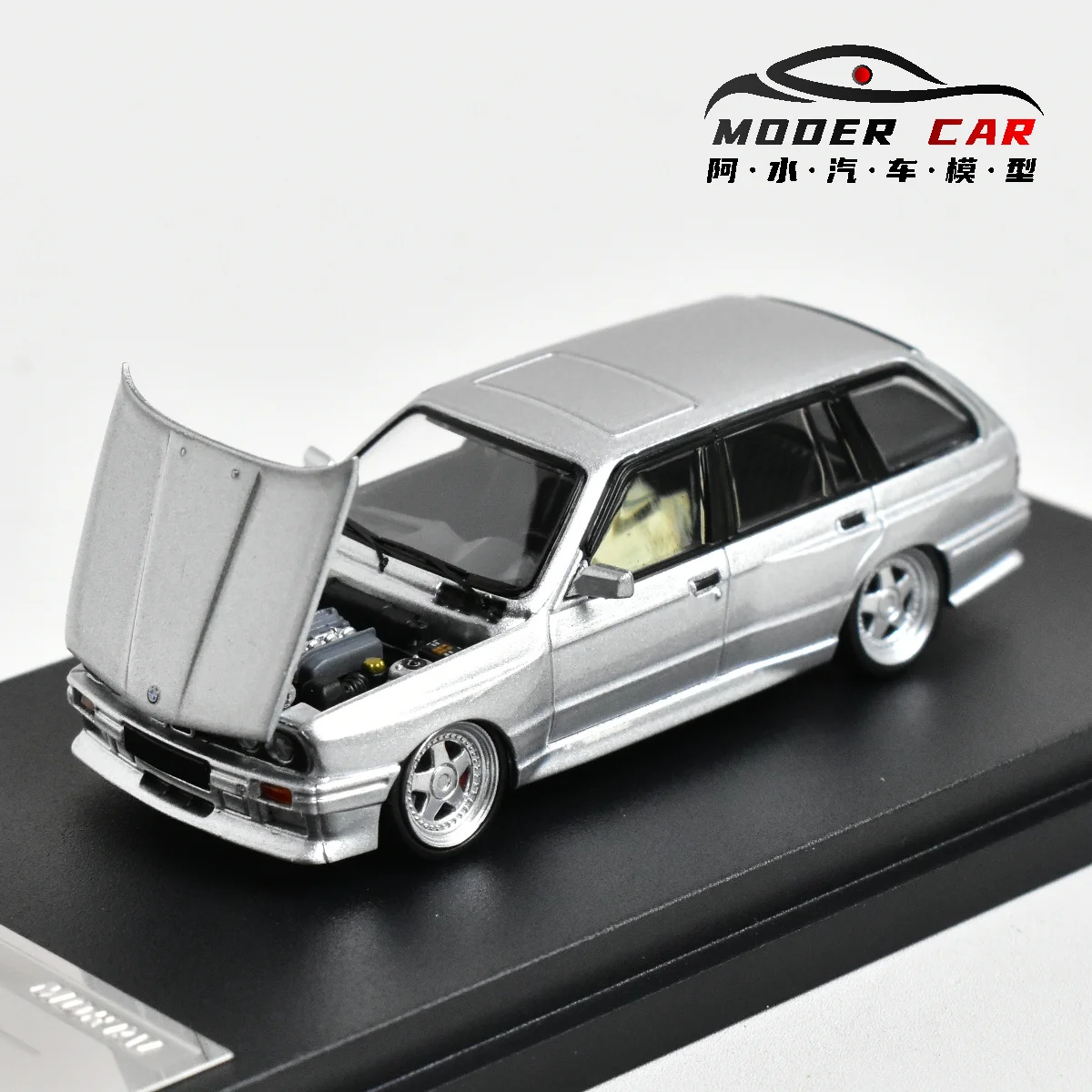 Mortal 1:64 E30 Wagon Diecast Model Car 4