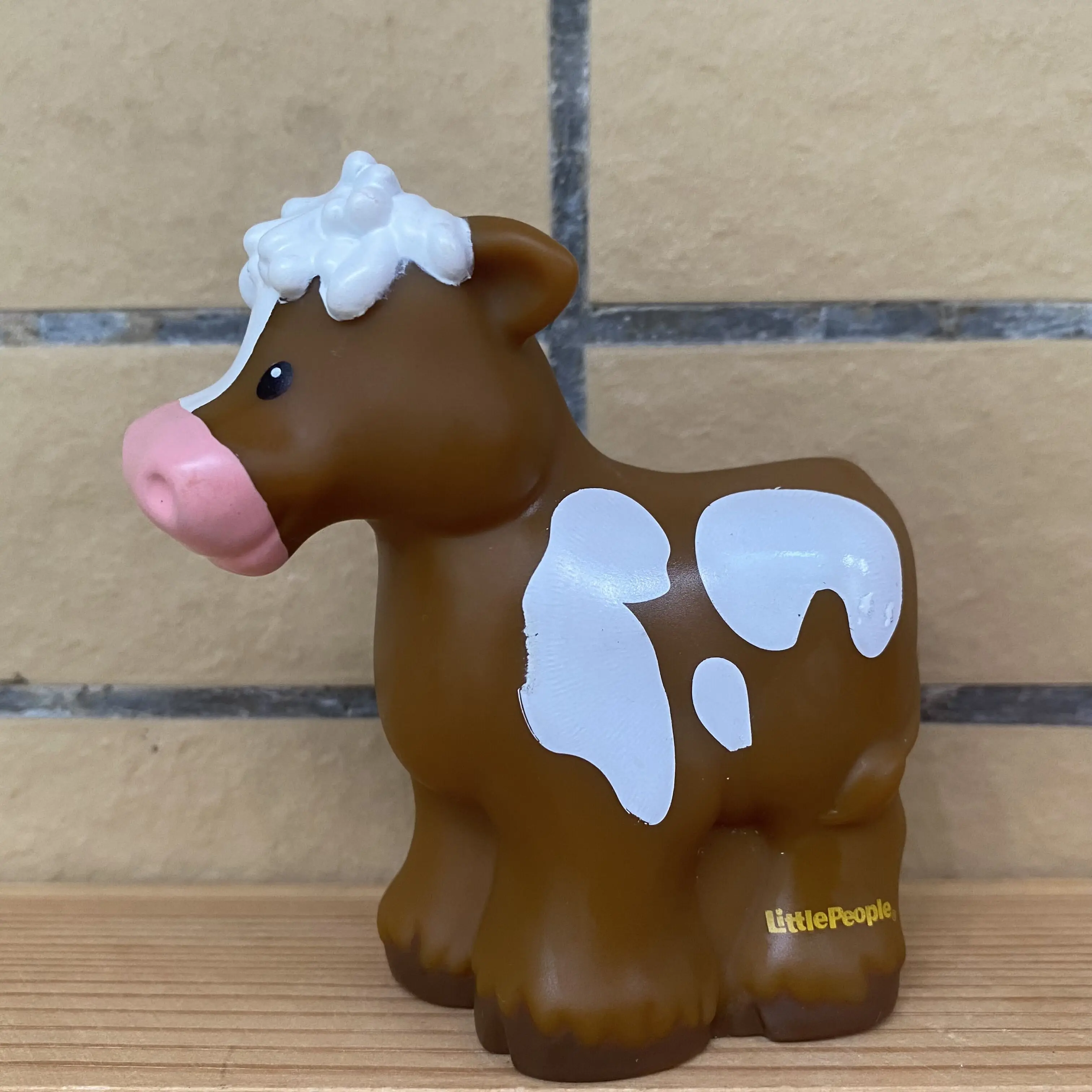 

3 INCH Fisher Price Little People Brown White Cow Zoo animal Safari Farm Zoo Animal Toy