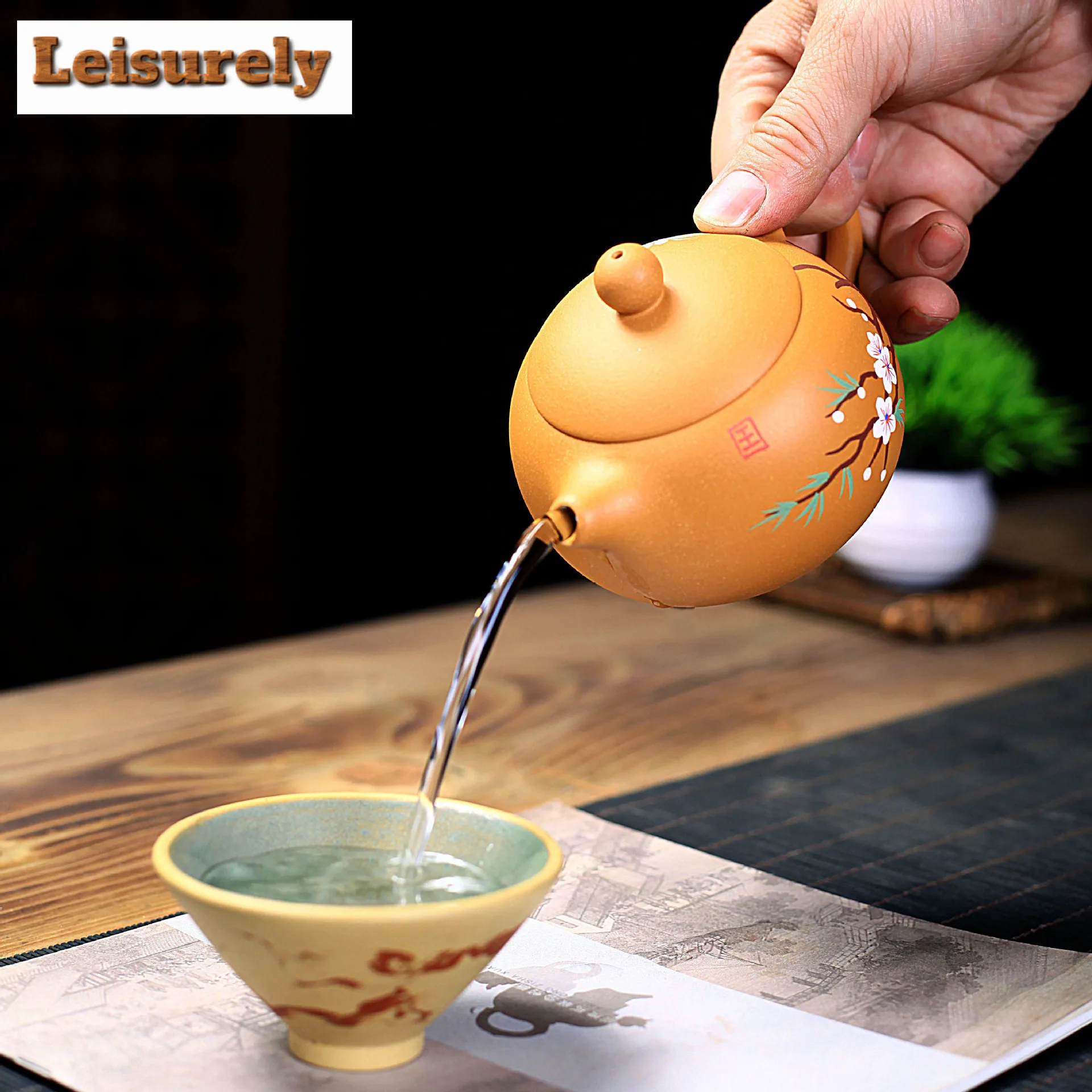 240ml Creative Yixing Purple Clay Teapots Handmade Xishi Pot Raw Ore Section Mud Kettle Chinese Zisha Tea Set Tea Services Craft