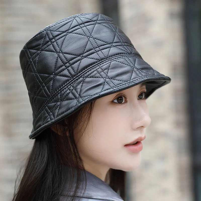 

Brand Matching Black Genuine Sheep Lether Women Bucket Hat Outdoor Warm High Grade Diamond Figure Real Lether Fishermen Hats