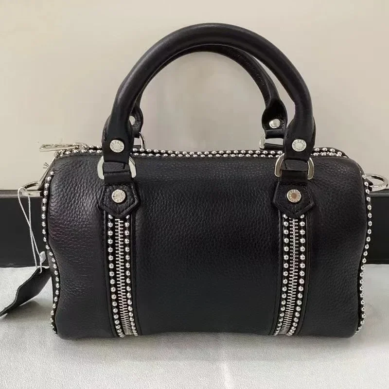 

Women's Shoulder Bags Metal Style Black Cowhide Bucket Bag Fashion Large Capacity Crossbody Bag Lychee Leather Travel Bags