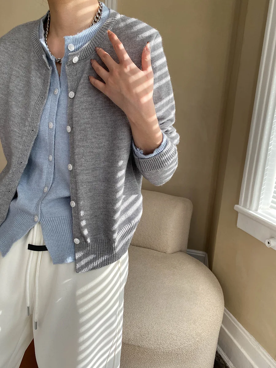 Spring and Autumn Women's Casual Solid Color Round Neck Long Sleeve Cardigan Fake Two Piece Sweater – Detail 16