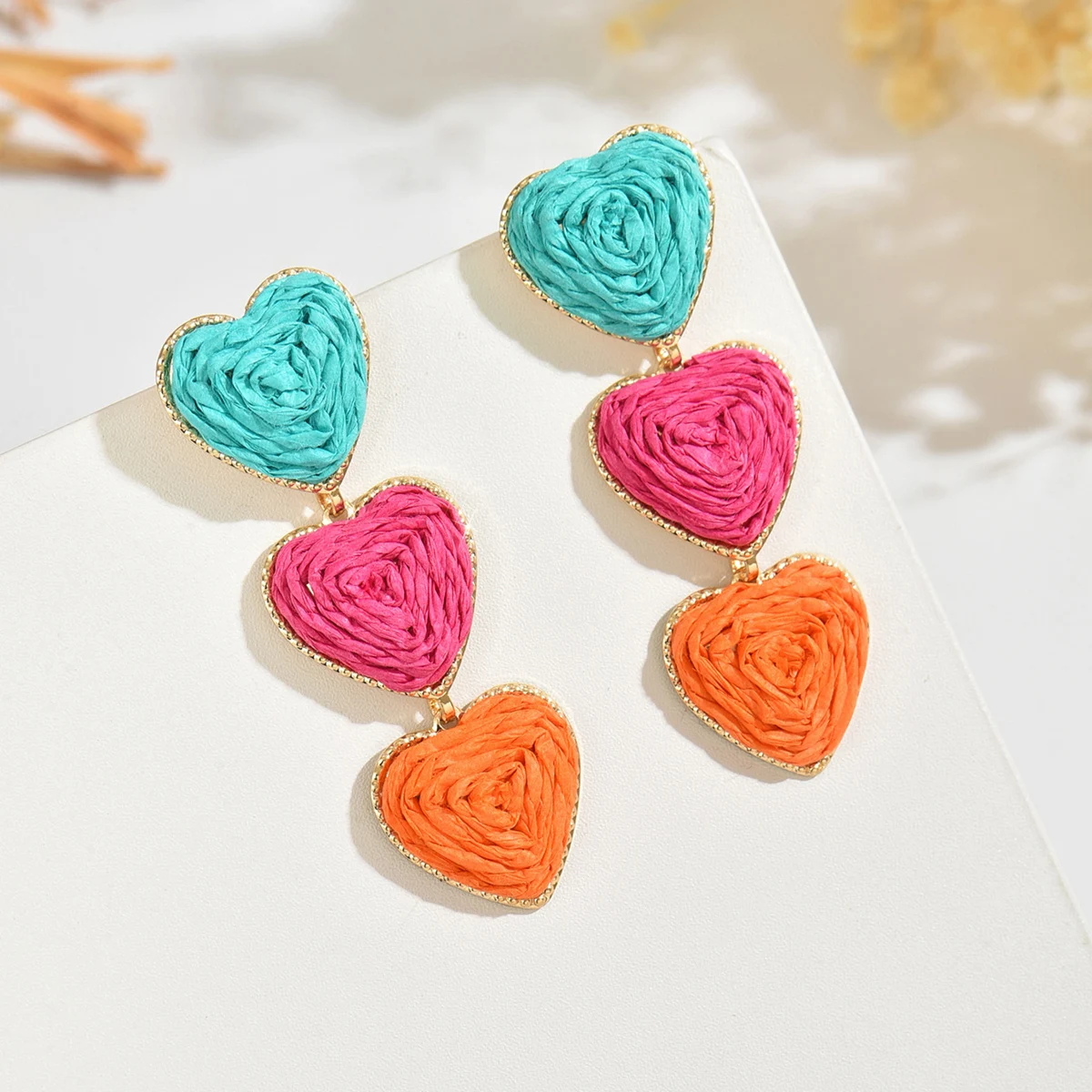 Bohemain Heart Raffia Drop Earrings for Women Girls Elegant Handmade Rattan Knit Earrings Summer Jewelry Valentine's Day Gift