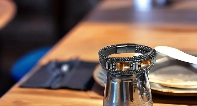 anniversary gifts for him