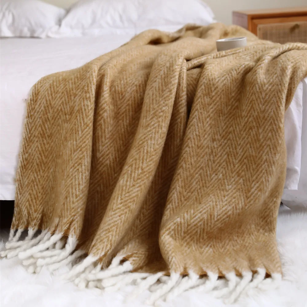 

Nordic Black Thick Cozy Fuzzy Warm Soft Larger Blanket Sherpa Tassel Camel Throw Blanket For Sofa Office Car