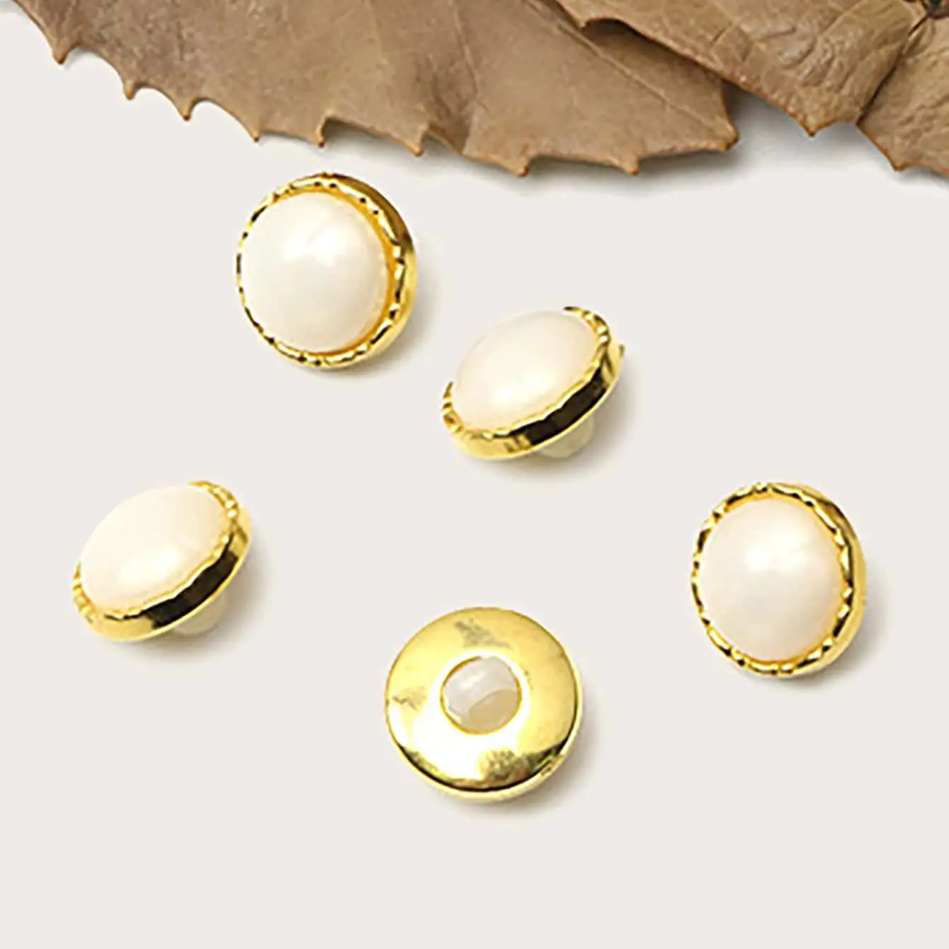 10pcs/Set White Black Color Pearl Shank Buttons Metal Back 15mm Diameter Sewing Buttons For Clothing Dress DIY Decoration