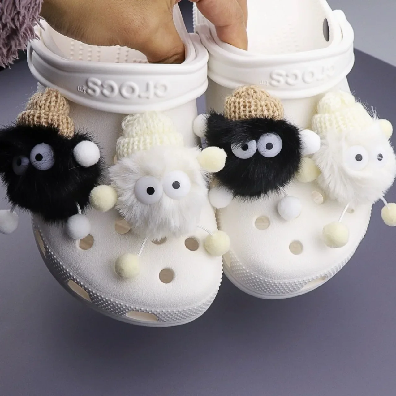 

New 3D Cute Elf Ball Shoe Charms Accessories Fit Women Child Cro Charms Cool Slippers Souvenir Decoration Kids X-mas Party Gift