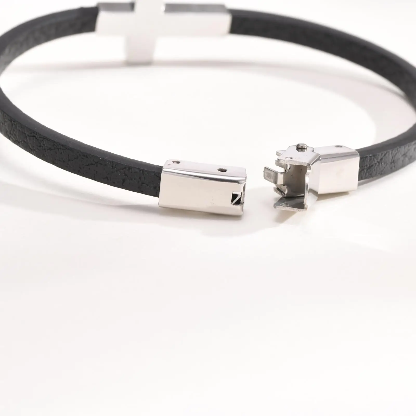 Cross Bracelet for Men Boys,Stainless Steel Cross Charm PU Leather Rope Bracelet,Casual Jewelry Gift