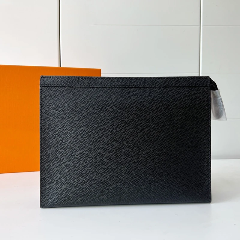 

2024 New Luxury Design Classic Men's Clutch Fashion Leather Toilet Bag