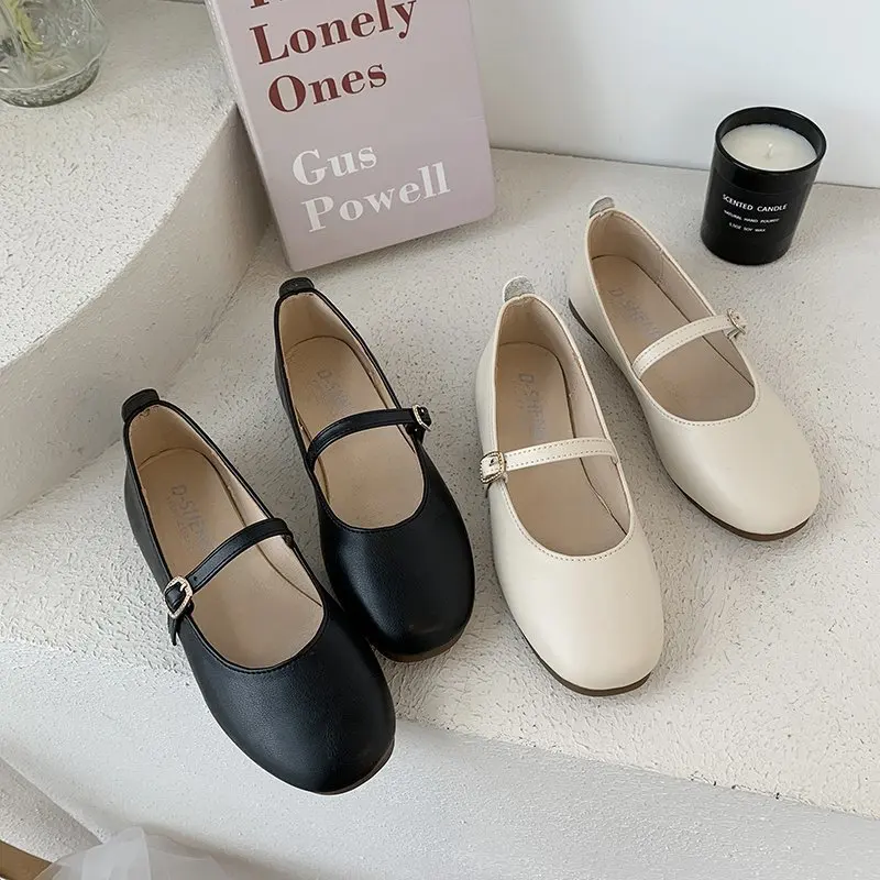 

2024 New Designer Women's Spring Summer Fashion Square Toe Retro Mary Jane Female Footwear Low Heels Shallow Mouth Single Shoes