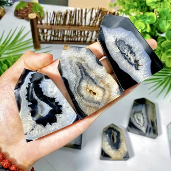 Black Sardonyx Agate Point 1