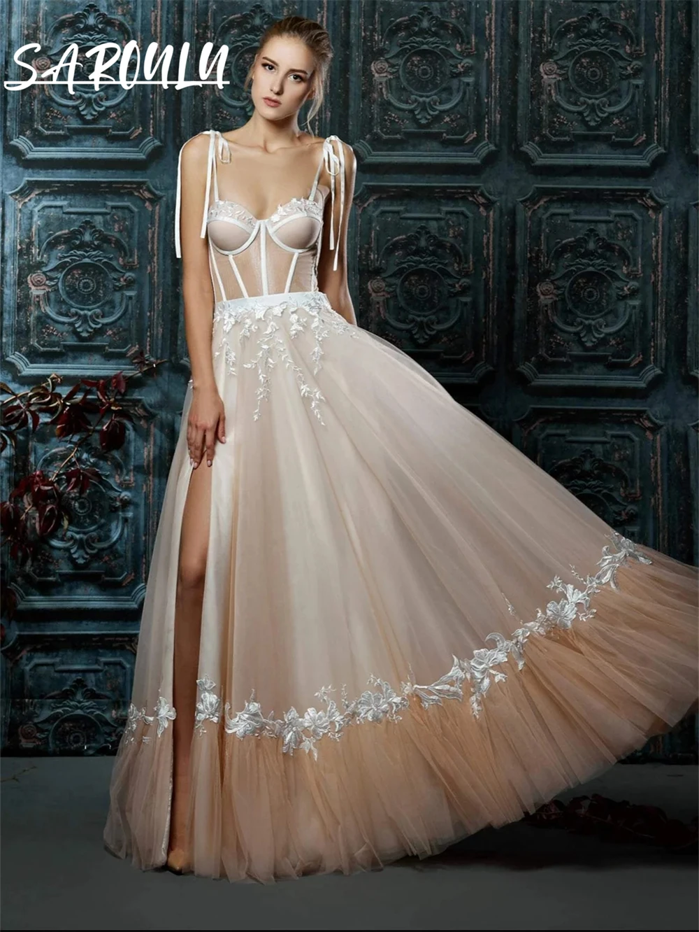 

A Line Tulle Vintage Wedding Dresses For Women Lace Appliques Spaghetti Straps Long Bride Dress Corset Zipper Backless Bridal
