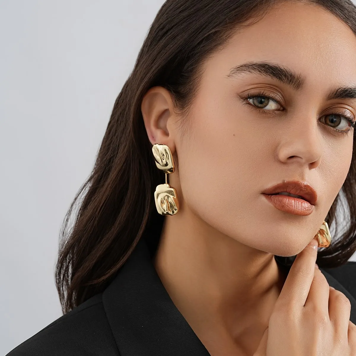 

Creative Retro Irregular Square Drop Earrings for Women Fashionable Ladies Geometric Earrings Jewelry Wholesale Direct Sales