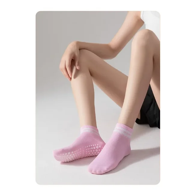 Women's non slip socks with grip, women's yoga non slip stockings suitable for pure ballet and dance exercises 6