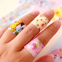 100pcs/lot Cartoon Patterned Curitas Adhesive Bandages Plaster Curved Patch Wound Strips Dressing Band Aid for Children Utensils 2
