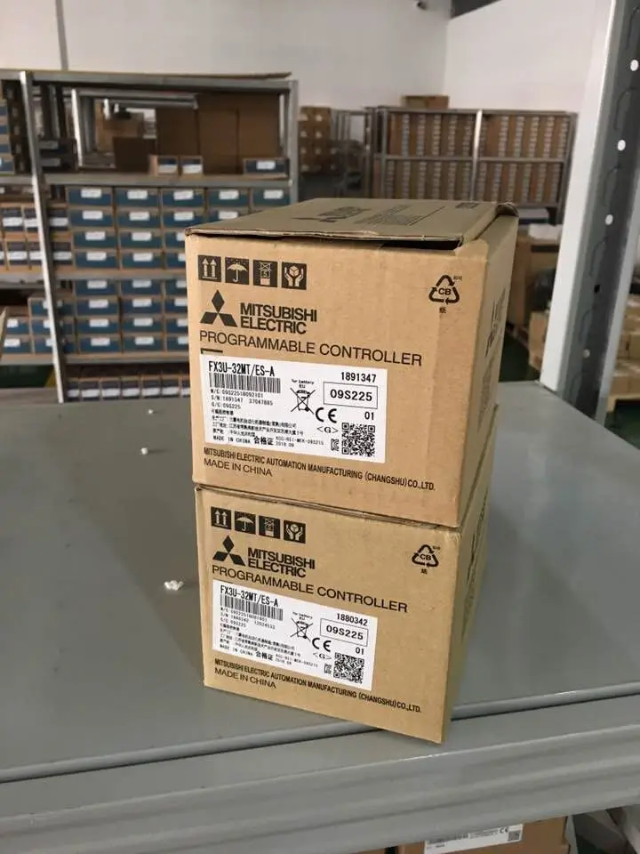 

Mitsubishi PLC /fx3u-32mt-es-a/Новый Mitsubishi PLC