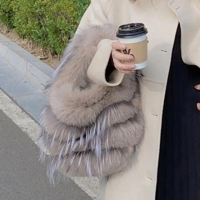 

2023 Lady Luxurious Real Fur Handbag Women Winter Fluffy Natural Fox Fur Handbags Hot Sale Fashion Girls Genuine FOX Fur Bags
