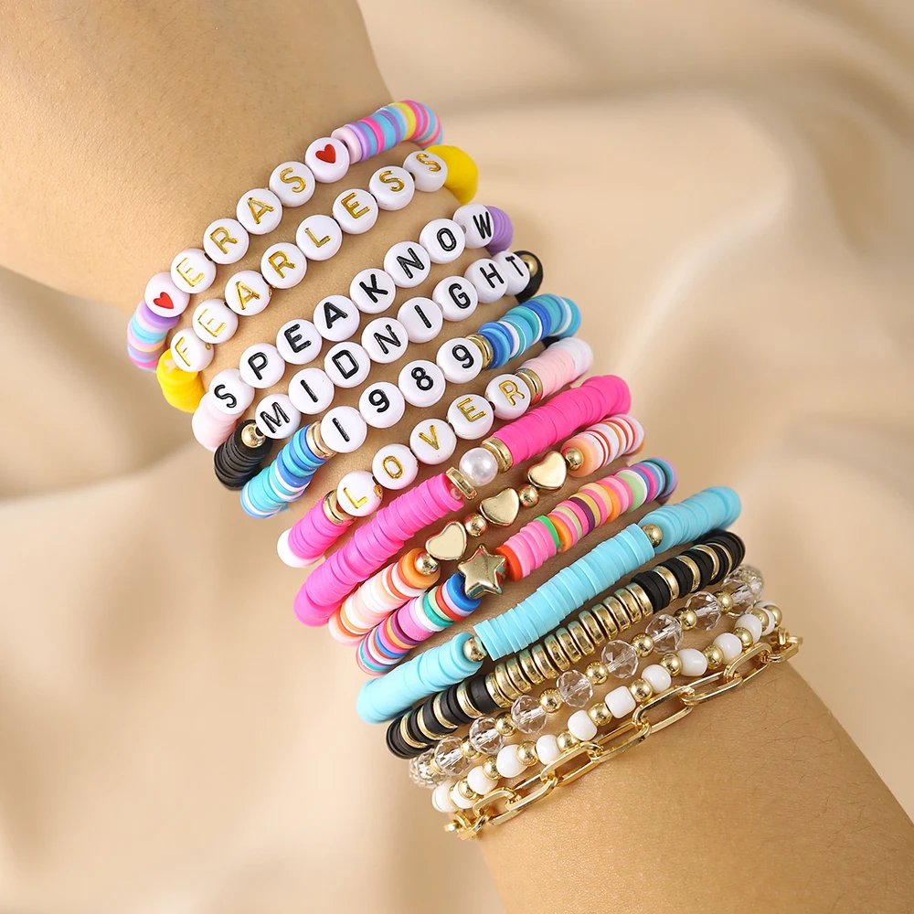 thumbnail image 1 of Juego de 14 pulseras de arcilla polimérica suave con diseño de rebanadas de colores variados de Taylor Swift, pulsera con diseño de abanico de Taylor Swift, joyería de cerámica suave para regalo, 1 of 5