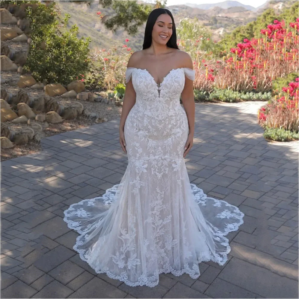 Customize Wedding Dress for Bride Mermaid Sweetheart Neckline Lace Appliques Made Plus Sizes