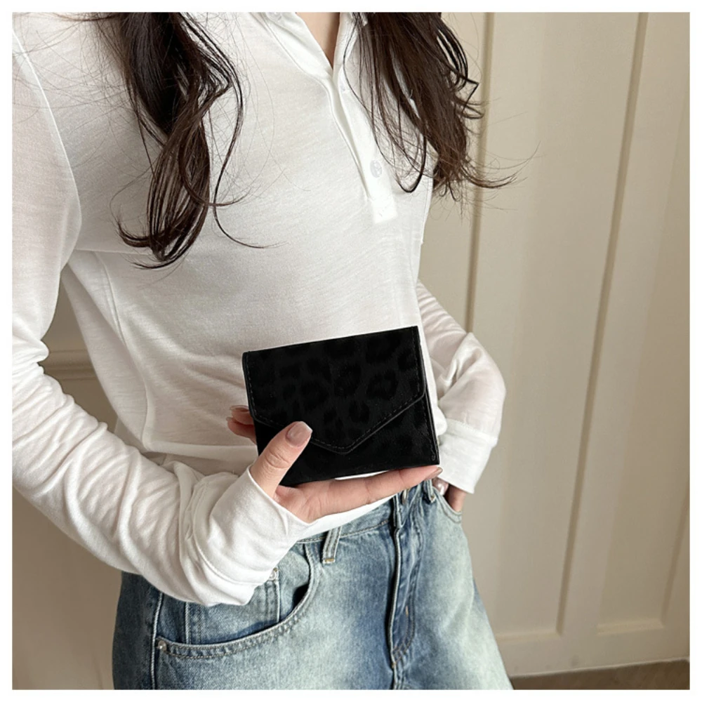 Modische Kartenhalter-Geldbörse mit Leopardenmuster für Damen, PU-Leder, schlankes Dreifach-Portemonnaie, Münzfach, Kreditkartenetui mit mehreren Fächern, Mini-Clutch-Tasche – Detail 17