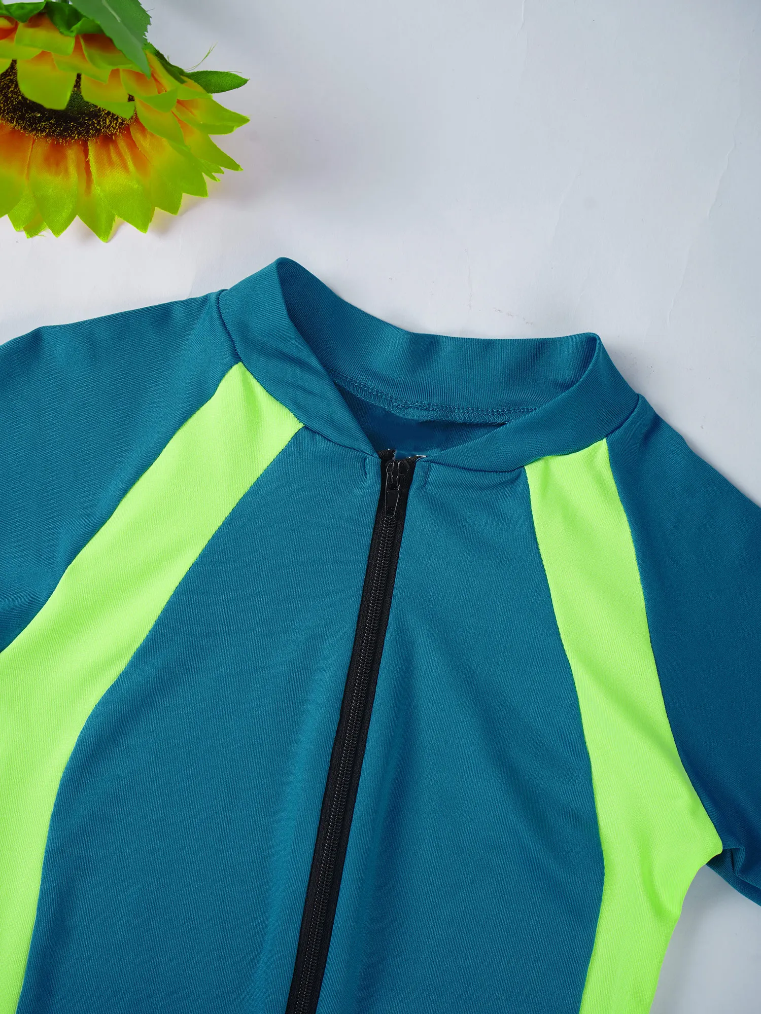 Children Rash Guard Swimsuit Zippered Shorty Wetsuit One-piece Short Sleeves Swimwear Kids Girls Surfing Swimming Bathing Suit