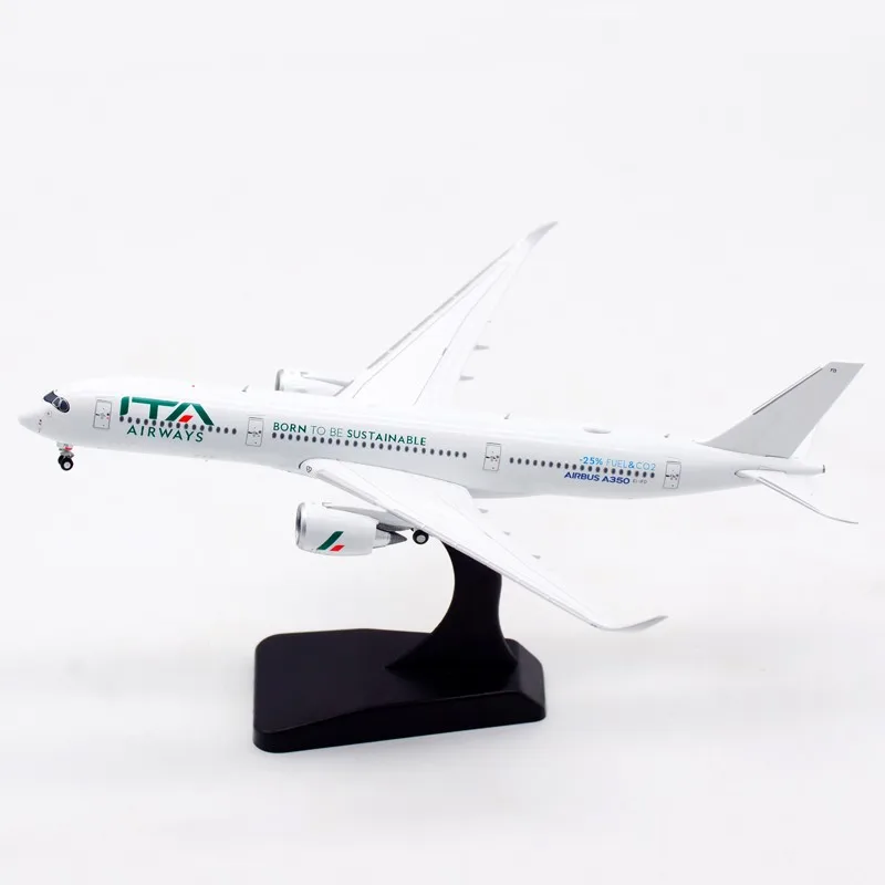 

Модель авиационного лайнера из сплава и пластика, масштаб 1:400