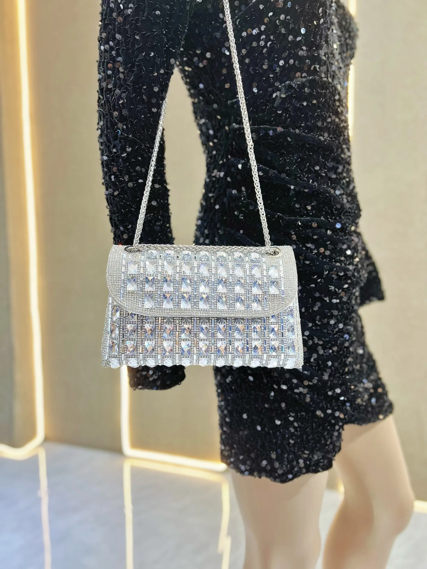 Volle Strass Damen Kette Tasche Abendkleid Silber Umhängetasche Schulter Handtasche Diamant Handy Taschen Party Clutch Geldbörse – Detail 17