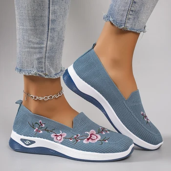 Spring new women's sports shoes, fashionable, breathable, lightweight, non-slip, wear-resistant, casual sports shoes, flat shoes 1