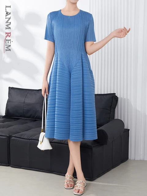LANMREM Summer Short Sleeve Pleated Dress For Women 2025 New Loose Causal Round Collar Casual Black A-line Dresses Chic 2DB3101