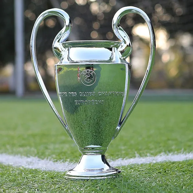 【レア品】グアルディオラ監督 欧州CL優勝記念 サイン入り写真 Football Trophy, Champions L Eague Trophy, European Cup Of