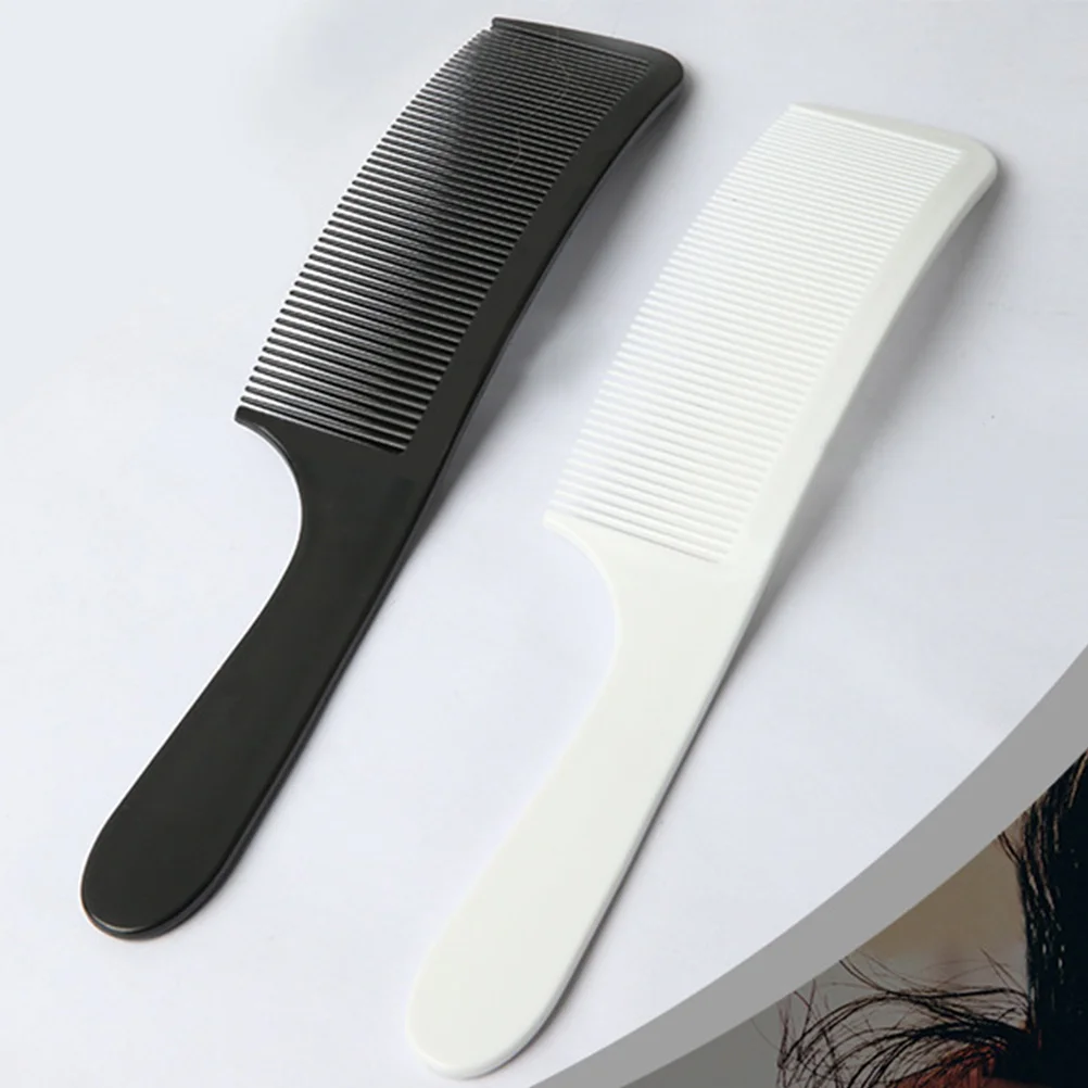 

2pcs Professional Curved Barber Clipper Comb Hair Cutting Comb for Men Styling Comb Hairdressing Tool (Black and White)