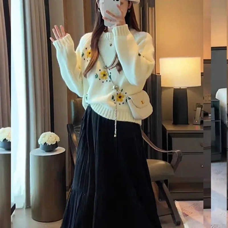 

2023 New Arrival Autumn Women Loose Fit Casual O-neck Long Sleeve Pullovers Korean Style Flower Print Knitted Sweater D533