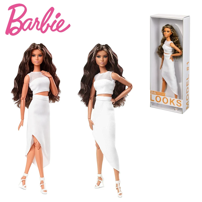 

Фирменная Кукла Барби, волнистые волосы брюнетки, полноразмерная Модная Кукла в белой юбке, стильная индивидуальность для коллекционеров GTD89
