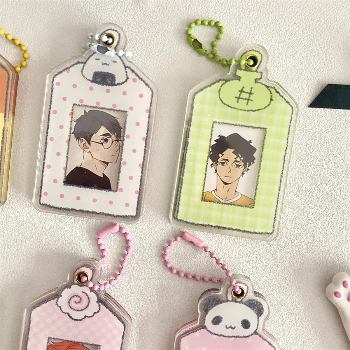 Cute 1 Inch Magnetic Acrylic Photo Card Holder Keychain Schoolbag Charm Gifts For Classmates And Friends Bag Pendant