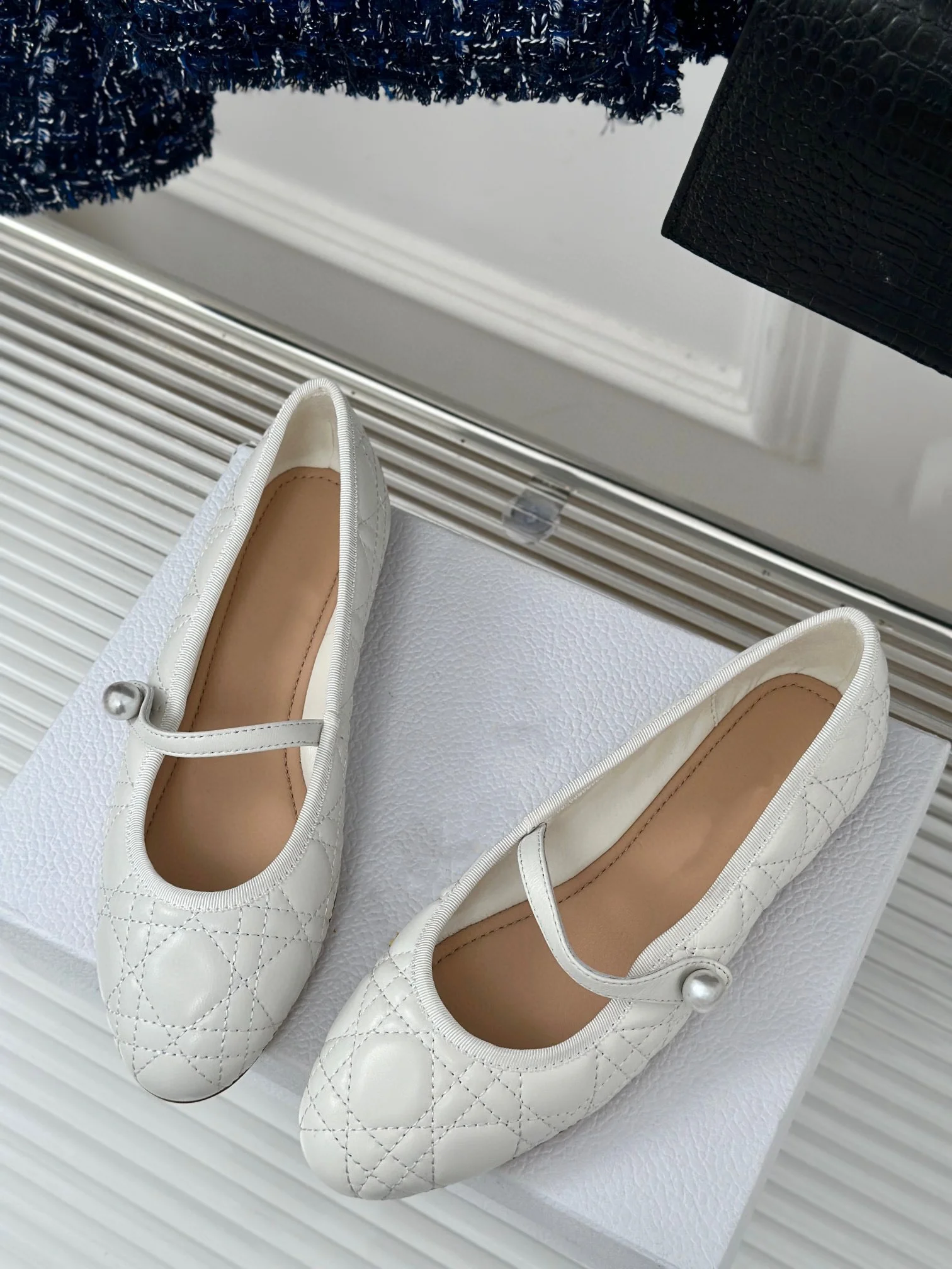

New Summer 2024 Mary Jane Shoes, Elegant, Small Fresh, Sheepskin Upper, Sheepskin Lining, Leather Outsole, Sizes 35-42